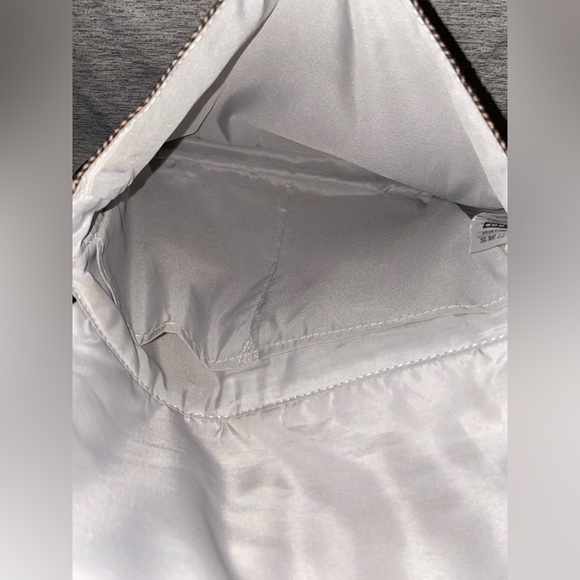 Skip*Hop Brown Zig-Zag Diaper Bag With Changing Pad - Picture 6 of 12